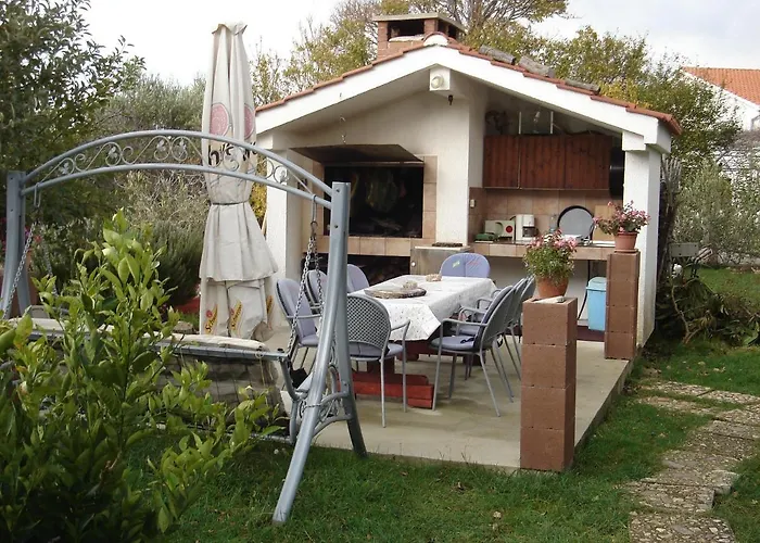 Appartement With Parking Space Kampor, Rab - 5014